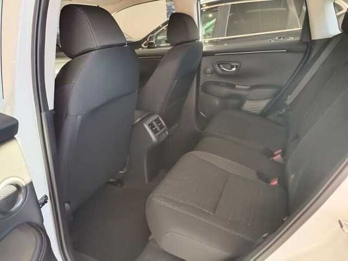 Honda  ZR-V 2.0 i-MMD 4x2  CVT Elegance