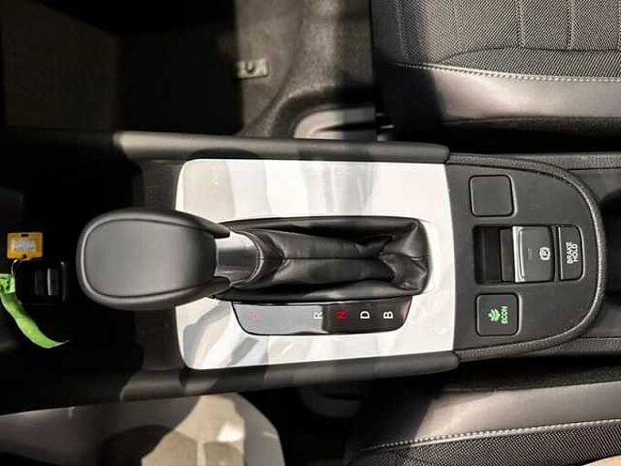 Honda Crosstar 1.5 i-MMD CROSSTAR